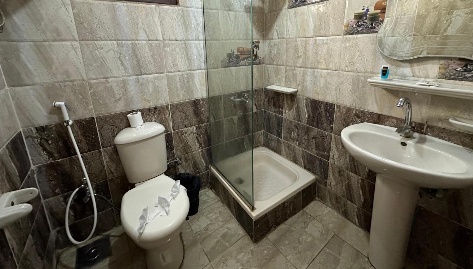 Pyramids Family Inn Kafret el-Gabal Kültér fotó