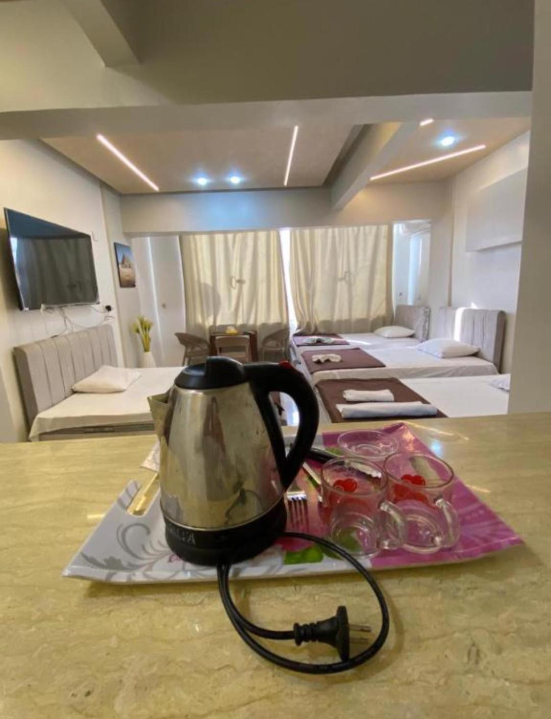 Pyramids Family Inn Kafret el-Gabal Kültér fotó